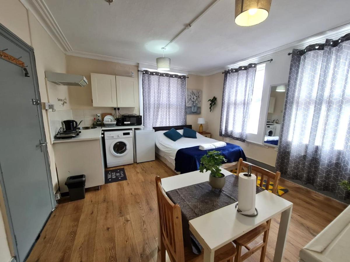 Lovely Private Room Near Central 伦敦 外观 照片